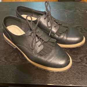 CLARKS Griffin Mabel Womens Black Leather Lace UPS